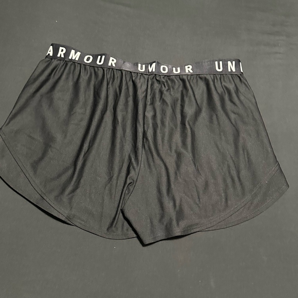 Under Armour Women's Shorts - Picture 5 of 5